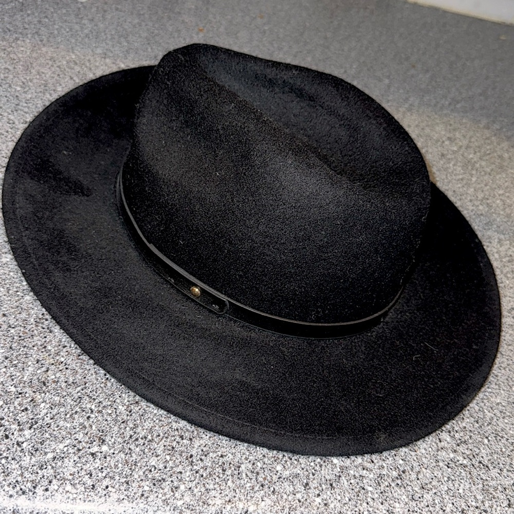 Francesca’s Rancher Hat - Picture 2 of 5